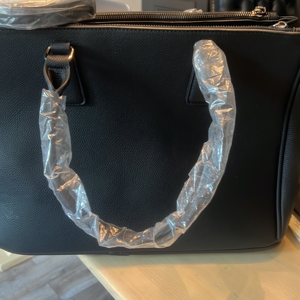 Beautiful Handbag! - Picture 4 of 6